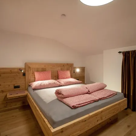 Farm stay Biobauernhof Vordermuhltal Itter